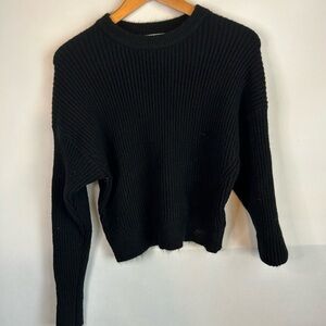 Elodie Women's Cropped Ribbed Knit Oversized Black Sweater medium